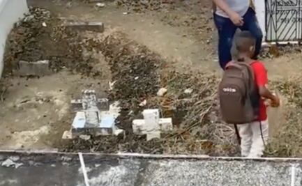 Niño visita la tumba de su mamá y su reacción te hará llorar