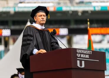 Fox presume reconocimiento honoris causa: presidente neoliberal 10, populista 0