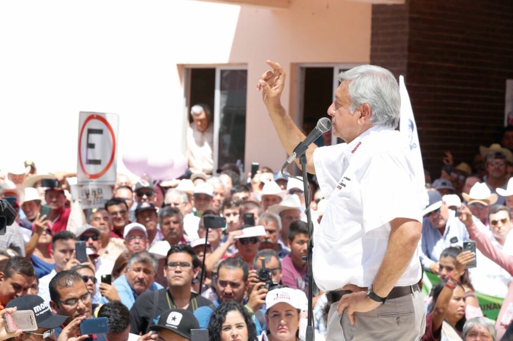 AMLO paga por adelantado avioneta