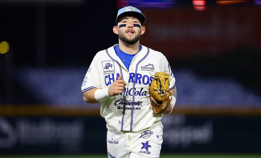 El sonorense Alfredo Hurtado jugó las nueve posiciones a la defensiva en la derrota ante Dorados de Chihuahua | FOTO: @charrosbeisbol