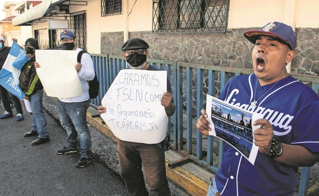 Ciudadanos nicaragüenses exiliados en Costa Rica protestaron, el lunes pasado, contra los resultados de las elecciones. Foto: Archivo. AFP