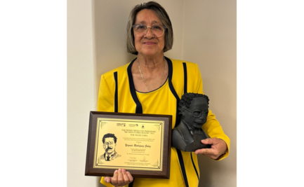 Reconocen trayectoria de la corresponsal de EL UNIVERSAL en Yucatán, Yazmín Rodríguez Galaz