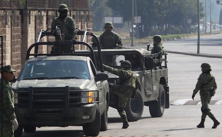 AMLO busca que soldados y marinos se queden en las calles después del 2024
