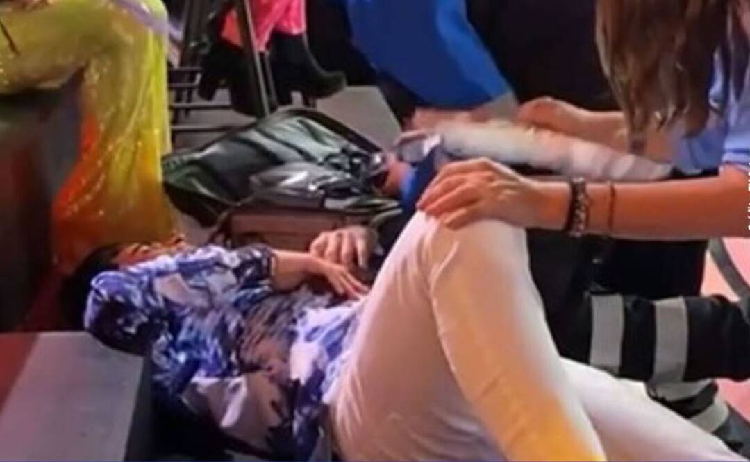 Concursante Santiago se sintió mal después de su presentación. Foto: TV Azteca