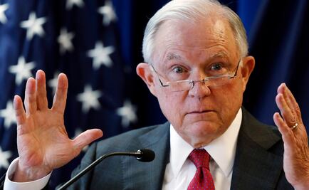 Renuncia Jeff Sessions, fiscal general de EU