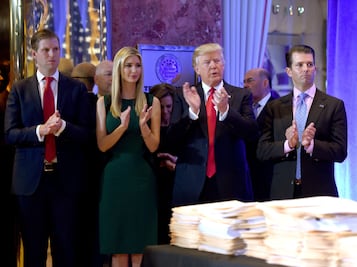 Fiscalía de Nueva York demanda a Trump y tres de sus hijos por fraude