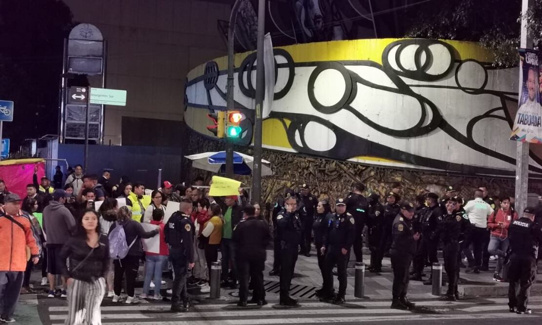 Padres piden maestros para secundaria. FOTO: Especial/ EL UNIVERSAL/