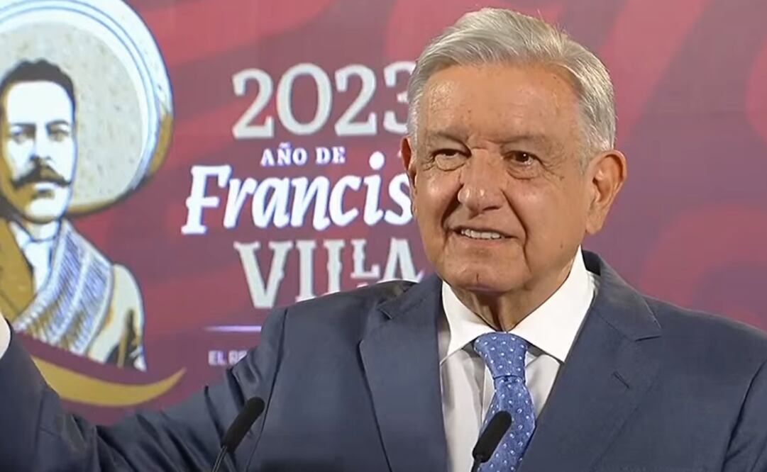 "Nunca en la historia de México se había ofendido tanto a los maestros como en el periodo neoliberal", dijo López Obrador. Foto: Captura