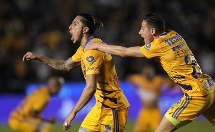 Tigres remonta ante Santos y se mete a semifinales gracias a Carlos Salcedo