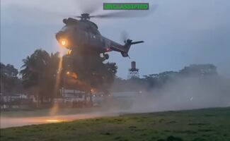 Ecuador bombardea campamento de las FARC en la frontera con Colombia; operación fue apoyada por EU