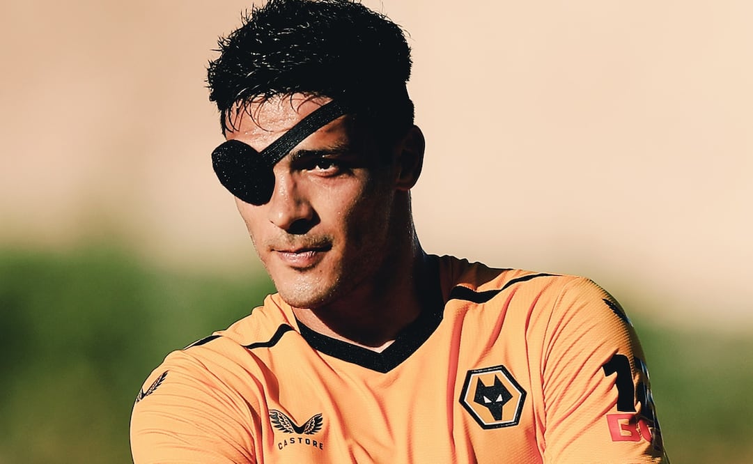 Raúl Jiménez celebrando un gol en la pretemporada con el Wolverhampton - FOTO: Twitter @Wolves