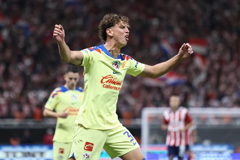 Igor Lichnovsky en reclamo, durante la Semifinal de Ida del Clausura 2024 - Foto: Imago7