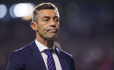Pedro Caixinha, despedido y multado en México 