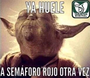 En lo que llega el semáforo rojo, usuarios inundan las redes con memes