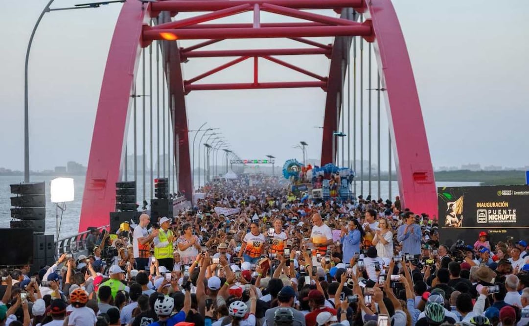 Inauguración del Puente Nichupté, en Cancún, Quintana Roo. Foto: X @MaraLezama