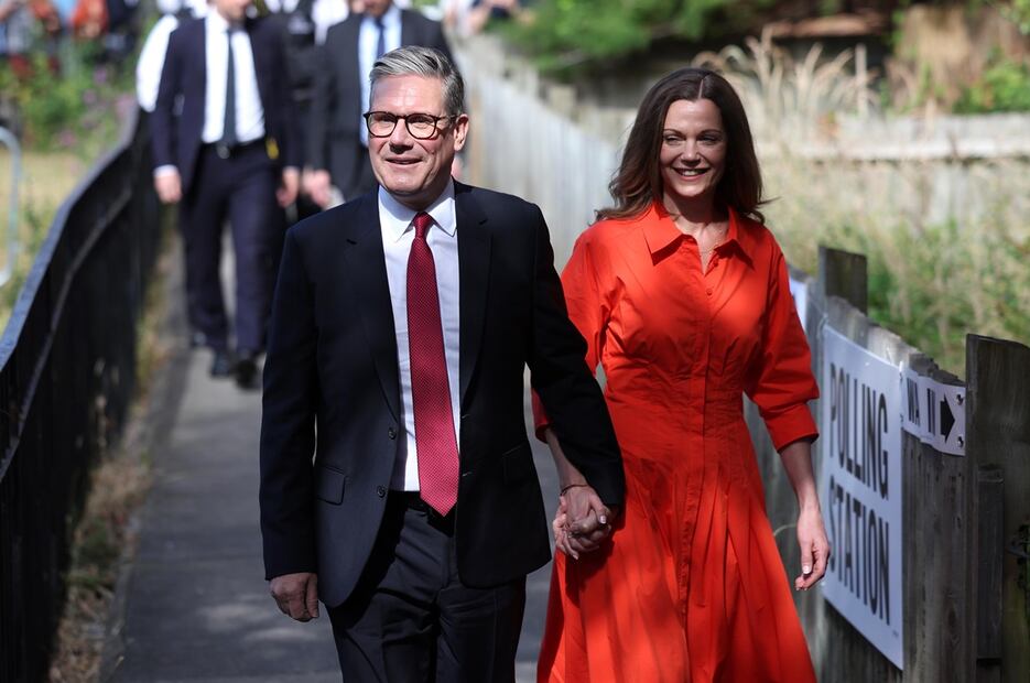 El líder del Partido Laborista, Sir Keir Starmer y su esposa Victoria Starmer. Foto: EFE