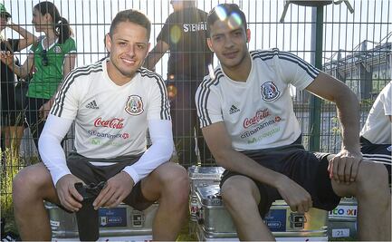 Chicharito Hernández lanza mensaje para Raúl Jiménez; esto dijo sobre su récord goleador en Selección Mexicana