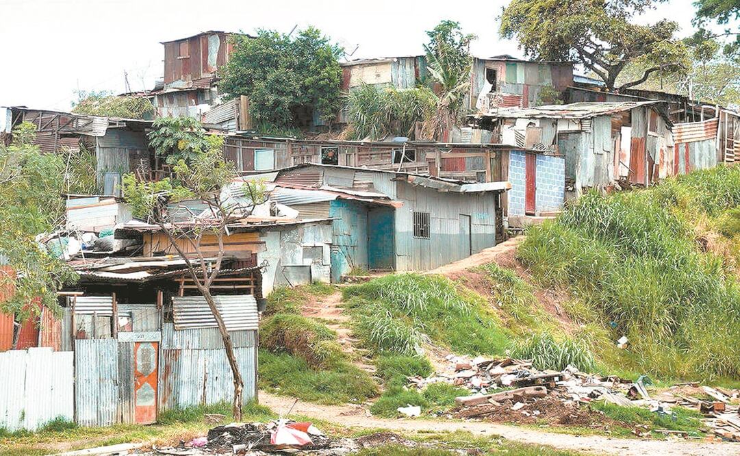 Cuando no se respetan las reglas urbanísticas para conformar un espacio urbano adecuado, aparecen colonias irregulares. Foto: ESPECIAL