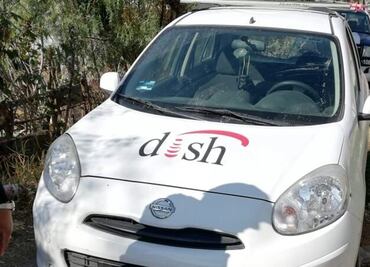 Usa auto con logotipo de Dish para posible robo en Edomex