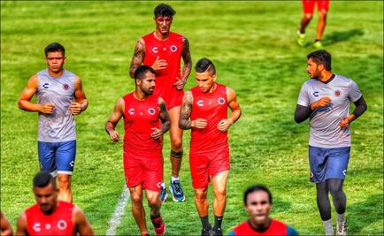 Hijos de Enrique Meza dirigen entrenamiento del Veracruz