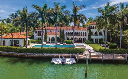 Álvarez Puga e Inés Gómez Mont saben lo que es vivir como Cher y en el corazón de Nueva York