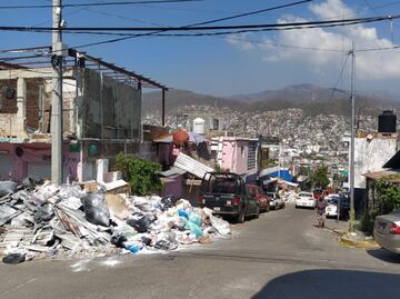 Inician en Acapulco campaña para tirar basura frente a oficinas de la alcaldesa