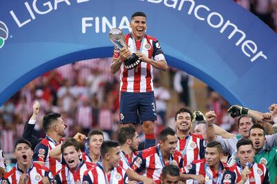 Chivas: Del protagonismo al salto al vacío