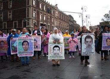 Gobierno de CDMX reporta saldo blanco tras marcha por desaparición de normalistas de Ayotzinapa; participan más de 4 mil personas