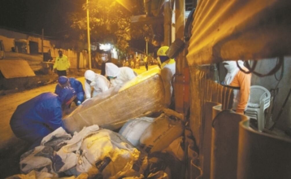 Nueve días en Guayaquil, la tierra del llanto y los ataúdes