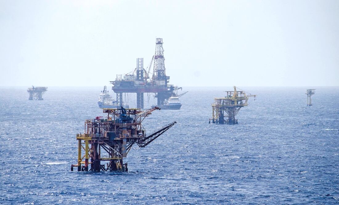 On June 15, PEMEX Explorations and Production requested its board of directors to approve the lease of some of their lands at the Dos Bocas port terminal - Photo: Misael Valtierra Ruvalcaba/EL UNIVERSAL