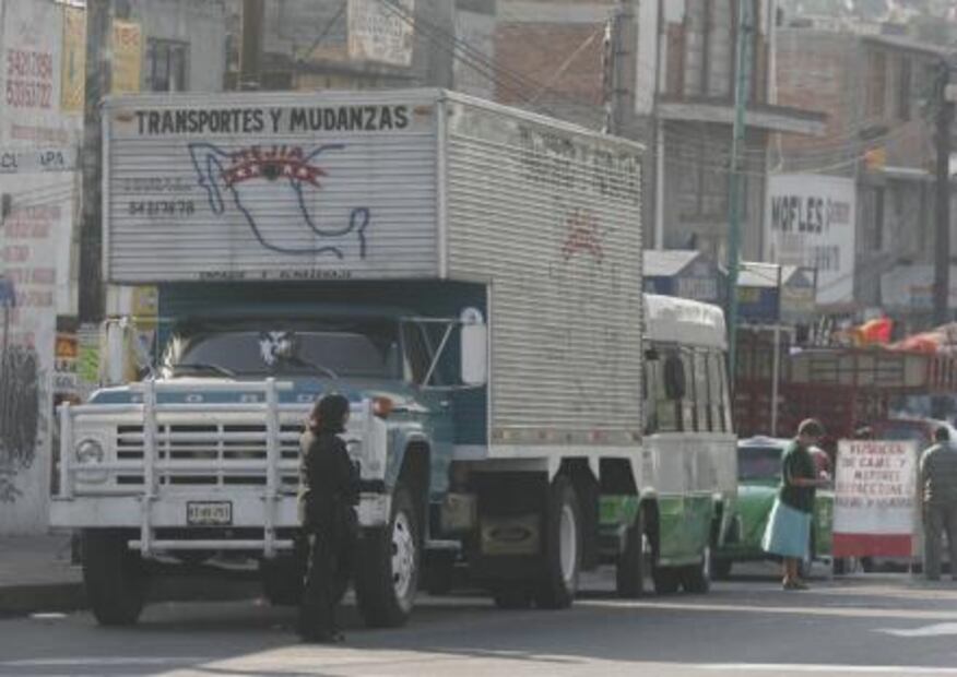 De los cargadores en carreta a los camiones de mudanzas