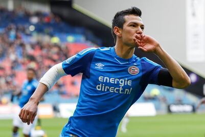 "Chucky" Lozano fue titular en el triunfo del PSV 