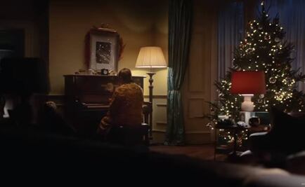 Vida de Elton John se convierte en emotivo comercial navideño