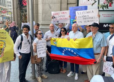 Protestan en Madrid contra Telefónica por complicidad con el gobierno de Maduro