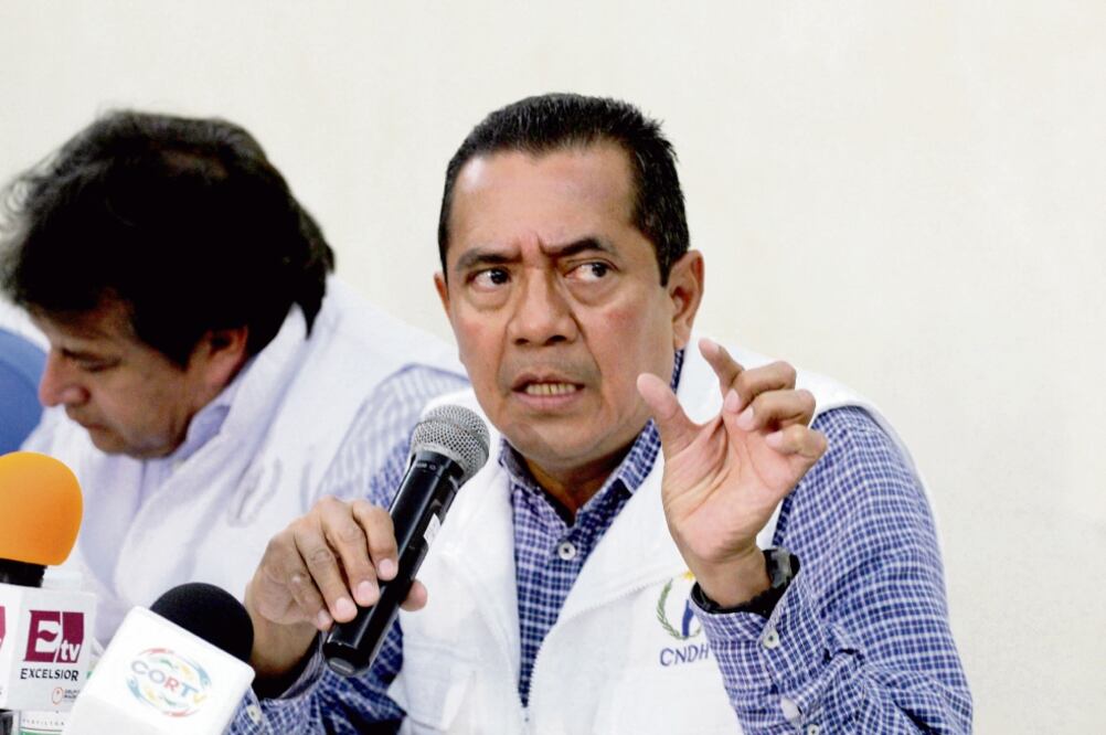 Enrique Guadarrama, segundo visitador general de la CNDH, insistió en las medidas cautelares solicitadas a la Marina y a la PGR para preservar y proteger los derechos de las víctimas. (ARCHIVO EL UNIVERSAL)