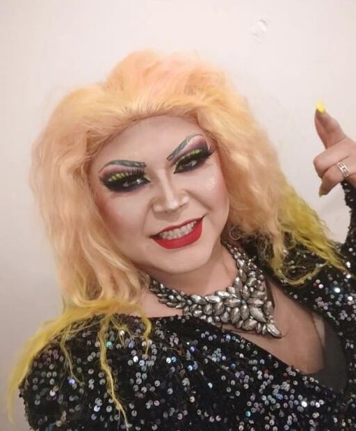 Drag Pika Demian denuncia ataque homofóbico en supermercado; “ojalá te mueras”, le dice mujer