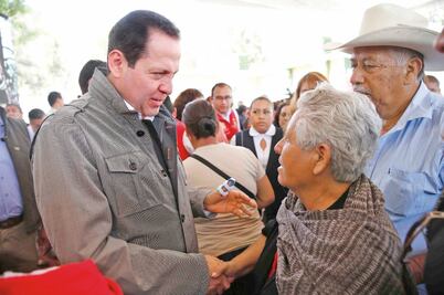 Anuncia Eruviel medicina gratuita contra la influenza