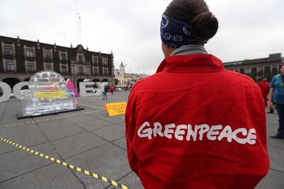 Activistas se manifiestan en Edomex por renovación de transporte público