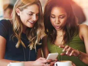 ¿Es agresivo usar punto final en un mensaje de WhatsApp?