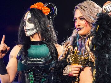 Stephanie Vaquer, luchadora de la WWE se viste de Catrina por el Día de Muertos