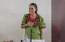 Sheinbaum defiende postura de no invitar al rey de España; recuerda que, en cambio, AMLO pidió perdón a los yaquis por atrocidades del pasado