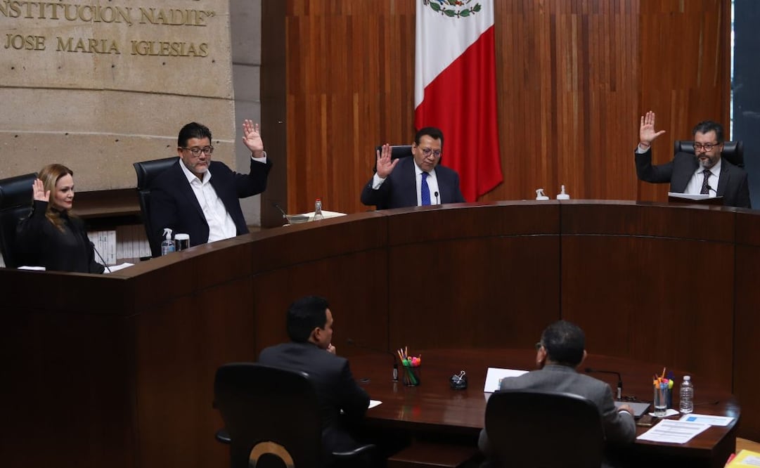 Votación durante la sesión ordinaria del Tribunal Electoral del Poder Judicial de la Federación (TEPJF). Foto: Daniel Augusto/ Cuartoscuro