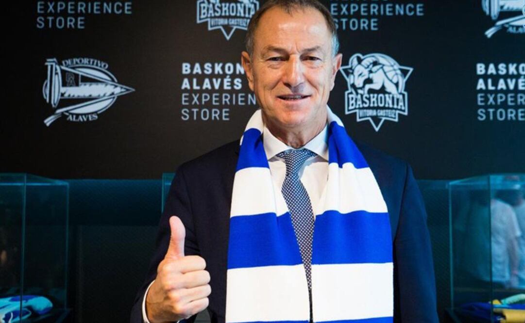 Twitter. De Biassi en su presentación como técnico del Alavés