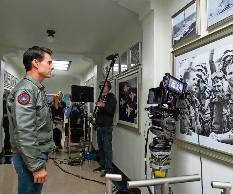 El director del filme explicó que Cruise estuvo de acuerdo en traer de vuelta a Maverick porque “teníamos una historia emocional impulsada por los personajes”, dijo. Foto: PARAMOUNT PICTURES 