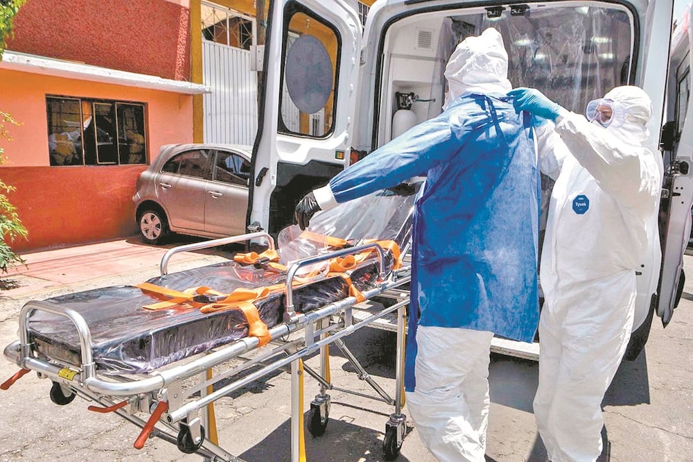 El grupo de paramédicos, que equipó el gobierno local, atiende entre 40 y 50 personas al día con síntomas de Covid-19. Foto: ESPECIAL