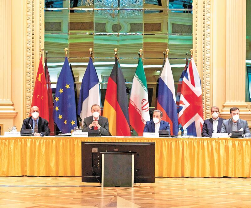 Los países firmantes del acuerdo nuclear de 2015 iniciaron este fin de semana las negociacio nes, en Viena, para sumar a EU al pacto y comp ro meter a Irán a respetar lo establecido. Foto: EFE