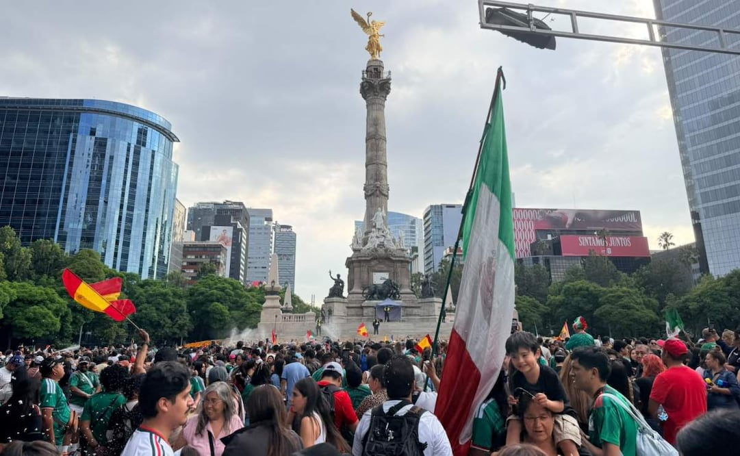 España conquista el Mundial, el Ángel y la Glorieta de Cibeles; miles desatan la fiesta en Paseo de la Reforma.
Foto: Arturo Ordaz Díaz