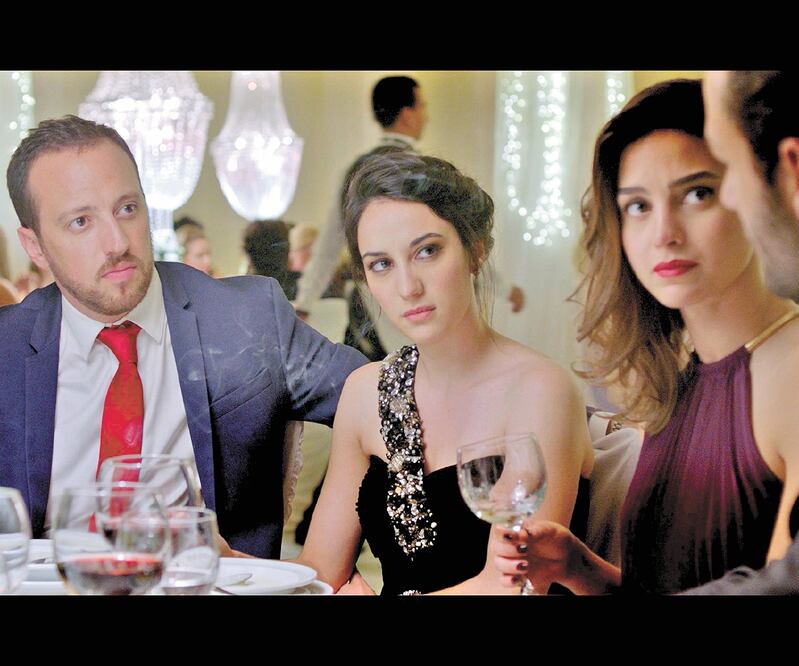 Por diversión, Tania y Daniela, intercambian maridos. FOTO: CORTESÍA