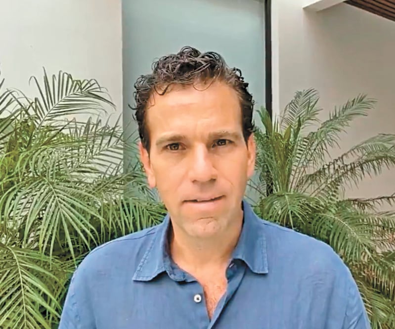 Carlos Loret de Mola señaló que Andrés Manuel López Obrador exhibió el telemontaje de Florence Cassez porque “le reclamaron que la aplicación de una vacuna era un montaje”. Foto: TOMADA DE REDES SOCIALES