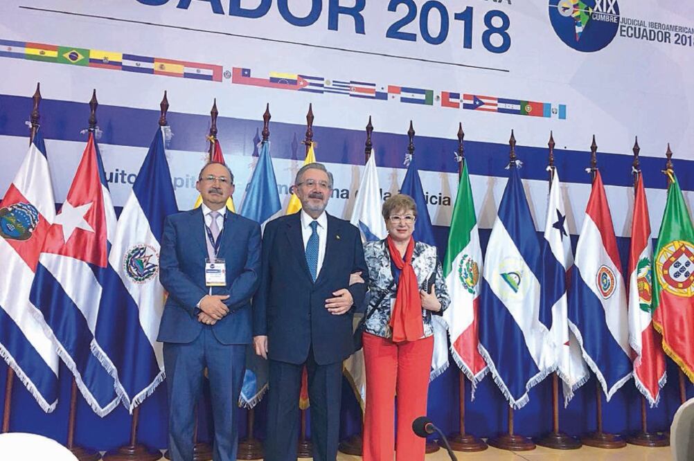 Ministros de la SCJN participaron en la 19 Asamblea Plenaria de la Cumbre Judicial Iberoamericana, en Ecuador. Foto: SCJN